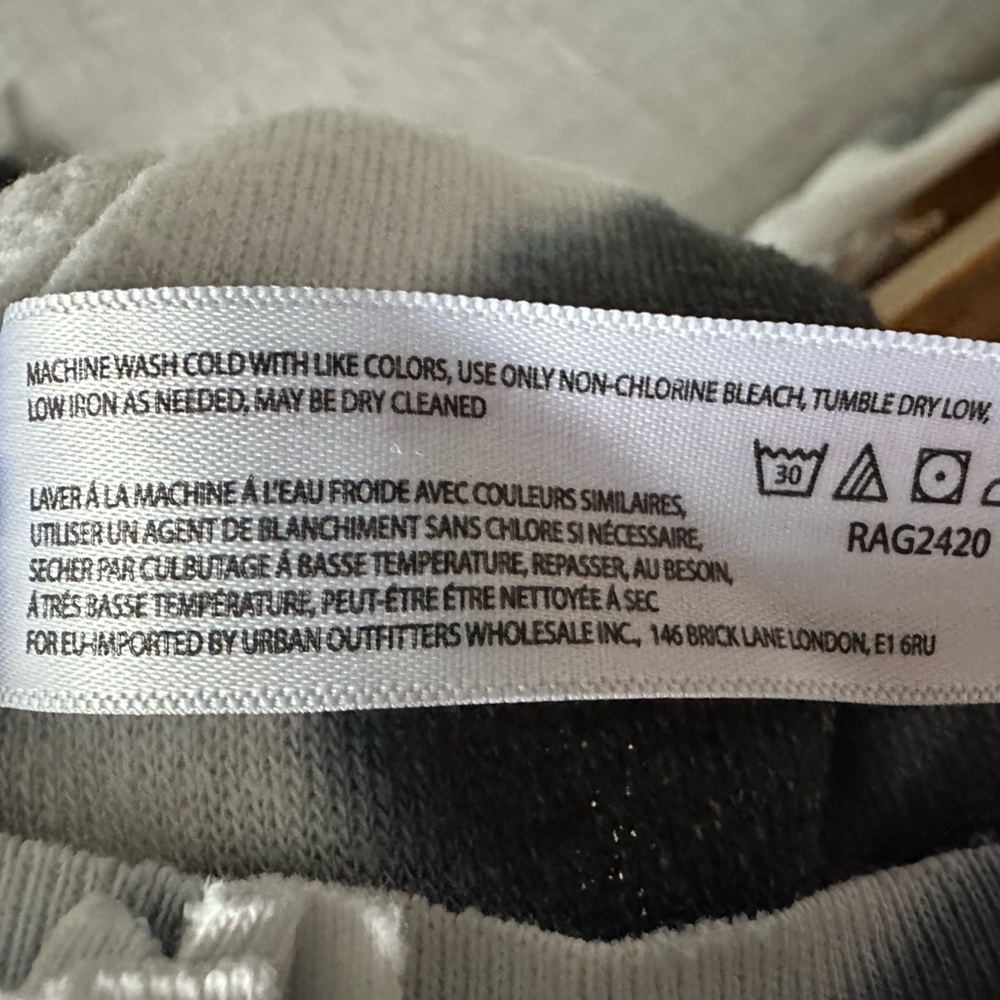 Free People Oversized Black and White Sweatshirt - Picture 3 of 4